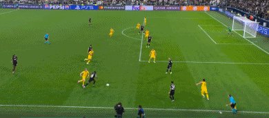 1758065738041048195.gif 尤多94.gif